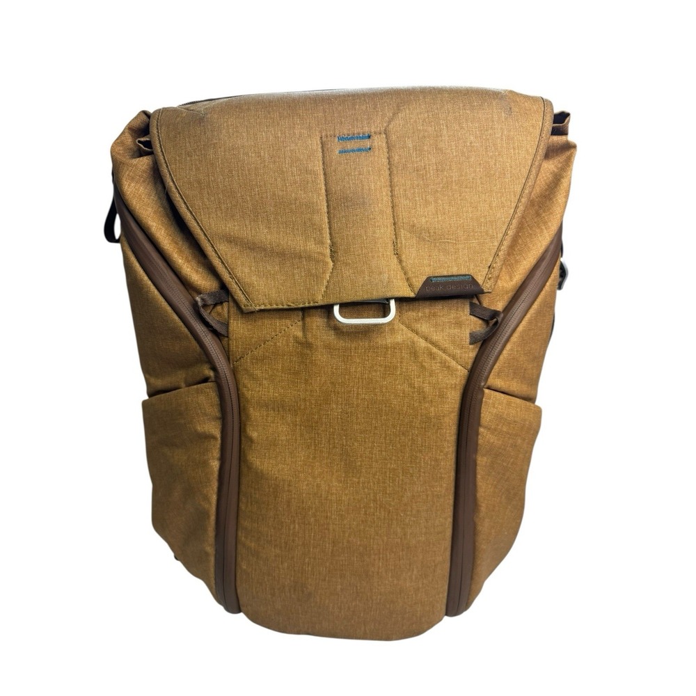 Peak Design Everyday 20L Backpack V1, Discontinued Brown/Tan *flawed*‎ Outdoor